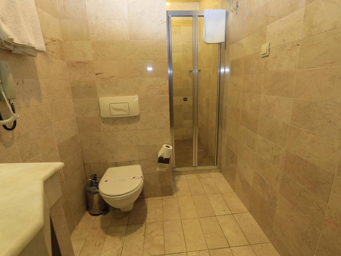 Nil Hotel Istanbul City Center Buitenkant foto